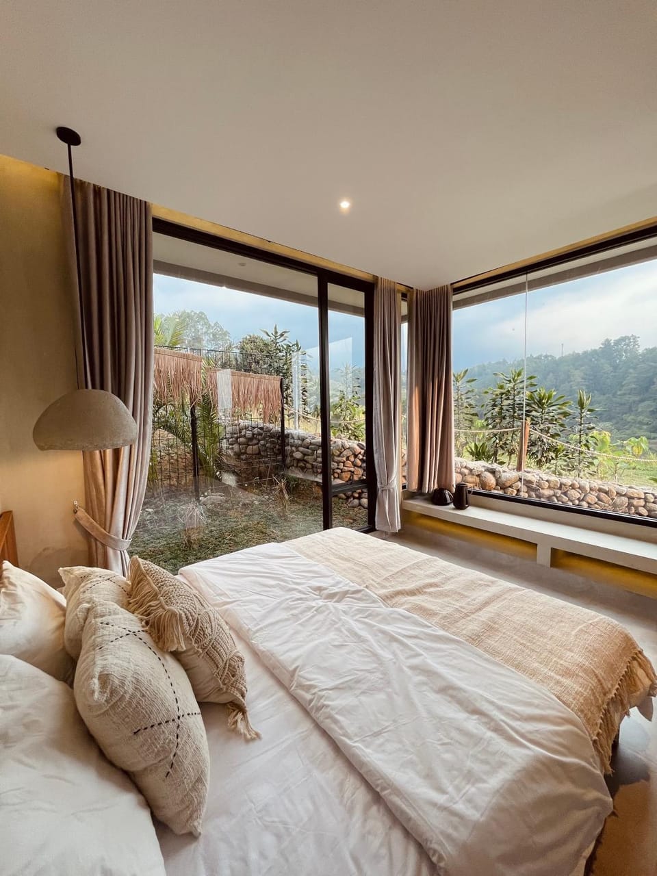 THE HILL By The Villas 100 Villa in Cisarua