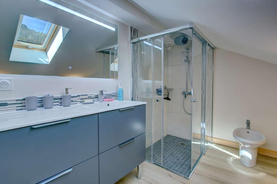Shower, Bathroom