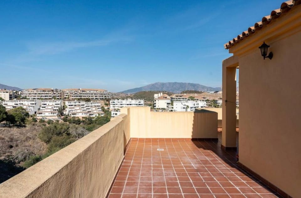 Ático soleado by Holidays2Rent Apartment in Costa del Sol