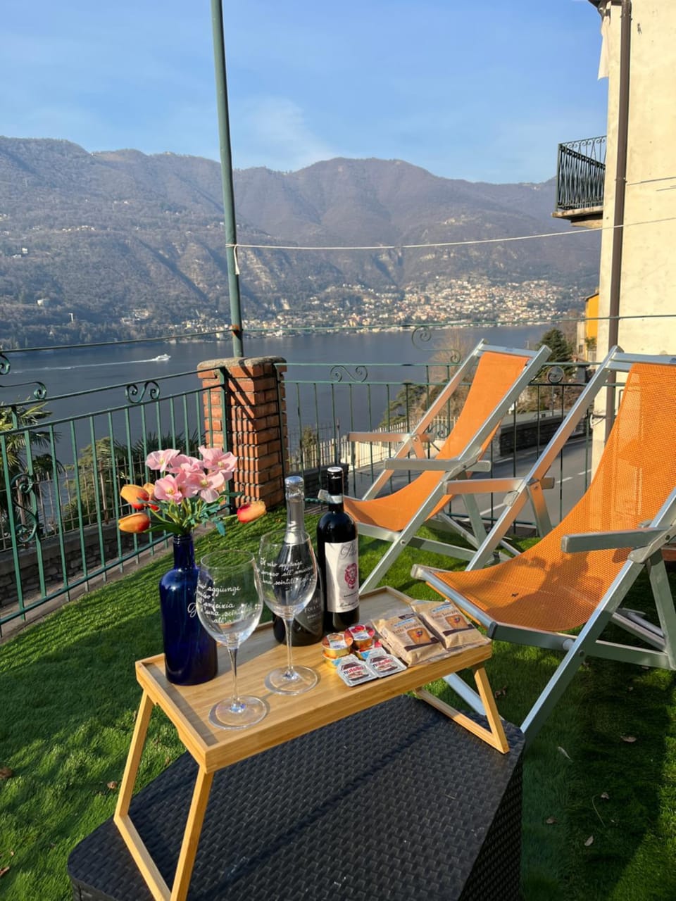 Patio, Day, View (from property/room), Balcony/Terrace, Lake view, Mountain view, Drinks, sunbed
