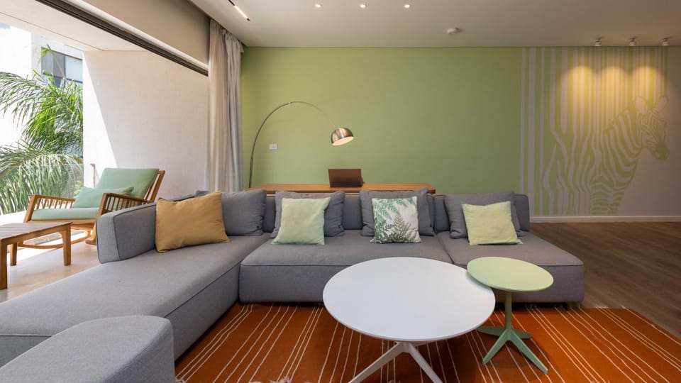 Living room, Seating area