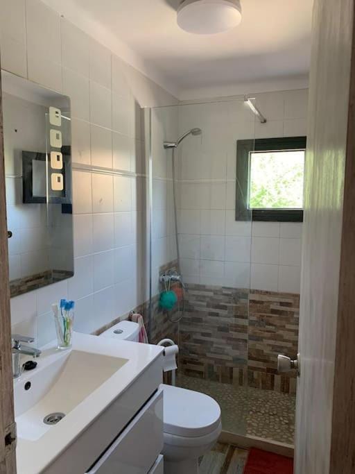 Shower, Bathroom, towels