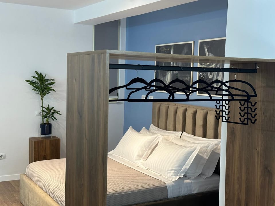 Bed, Bedroom, wardrobe