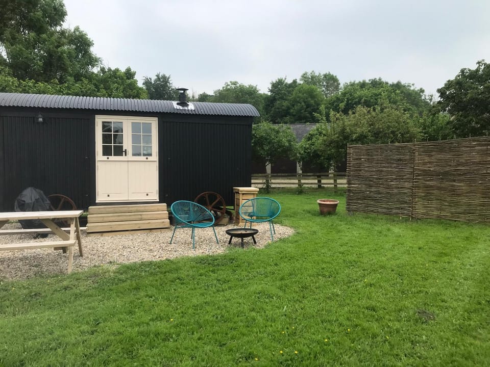 Hexhamshire Shepherd Hut Luxury tent in Hexham