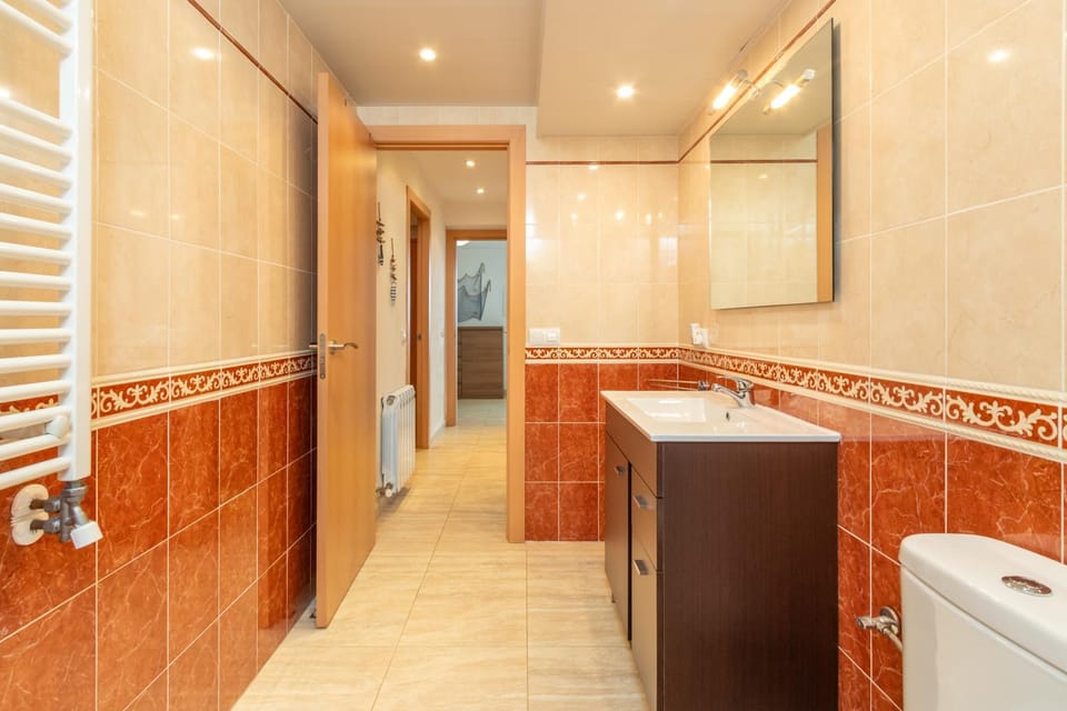 Bathroom, Living room