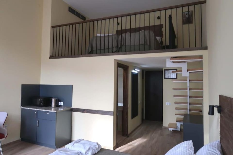 Opera Garden Apartment 2 in Tbilisi center Apartment in Tbilisi, Georgia