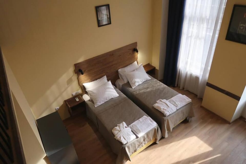 Opera Garden Apartment 2 in Tbilisi center Apartment in Tbilisi, Georgia