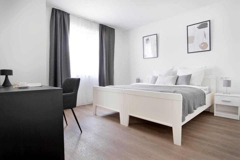 Bed, Photo of the whole room, Bedroom, hair dresser
