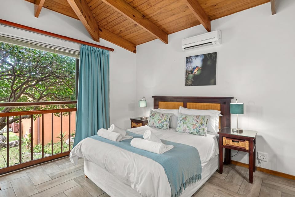 Bed, View (from property/room), Photo of the whole room, Bedroom, air conditioner