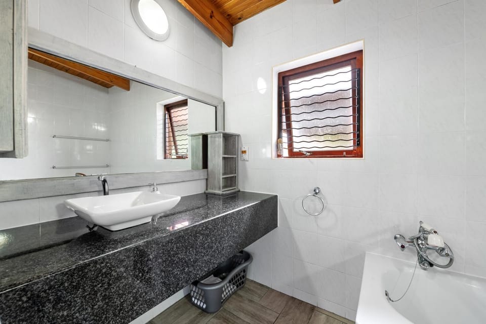 Bathroom, Bath
