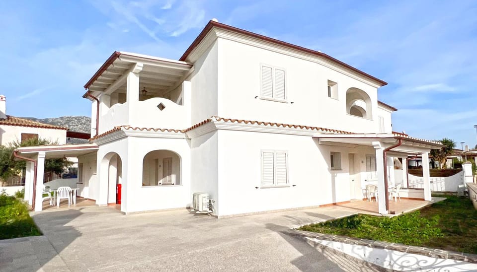 Property building, Balcony/Terrace, Other, furniture