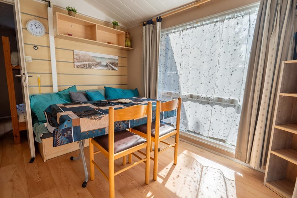 Property building, Living room, Bedroom