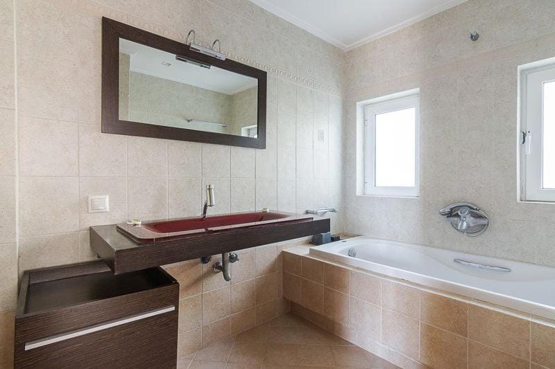 Bathroom, Bath