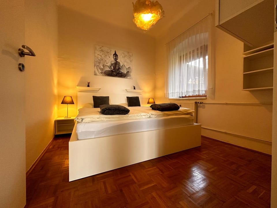 Bed, Bedroom