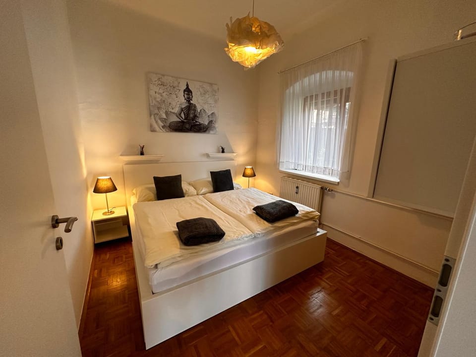 Bed, Photo of the whole room, Bedroom, wardrobe