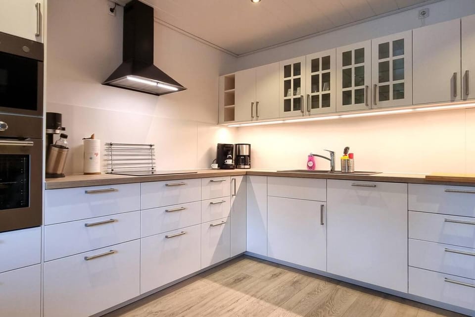 Coffee/tea facilities, Kitchen or kitchenette, dishwasher, minibar, pet friendly, stove, toaster