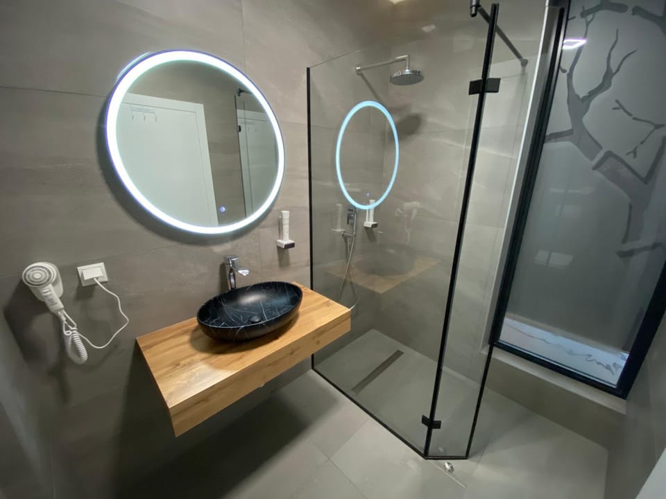 Shower, Bathroom