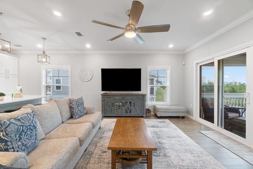 Slow M'Ocean at Lost Key Villas House in Perdido Key