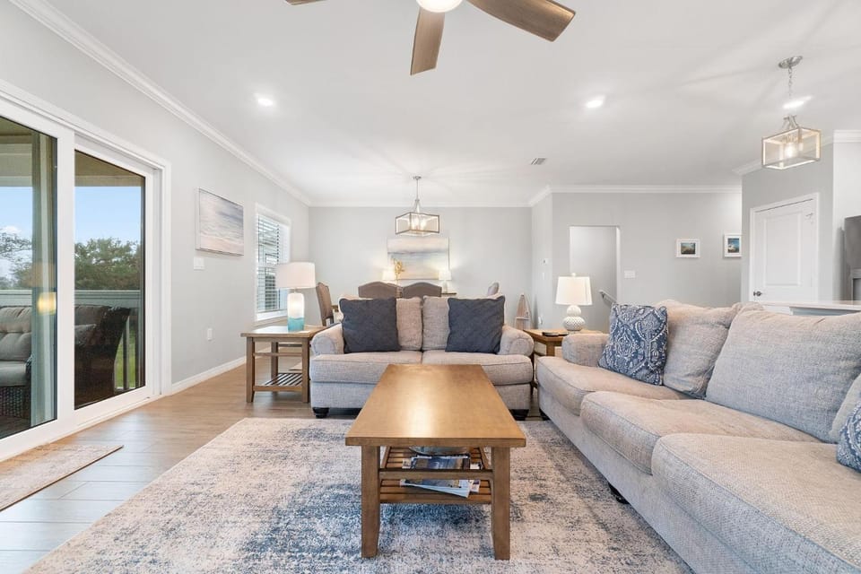 Slow M'Ocean at Lost Key Villas House in Perdido Key