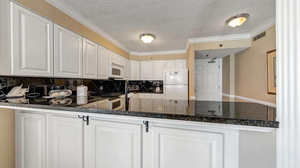 Destin on the Gulf 607 - Updated Gulf Front Property at Destin on the Gulf House in Destin