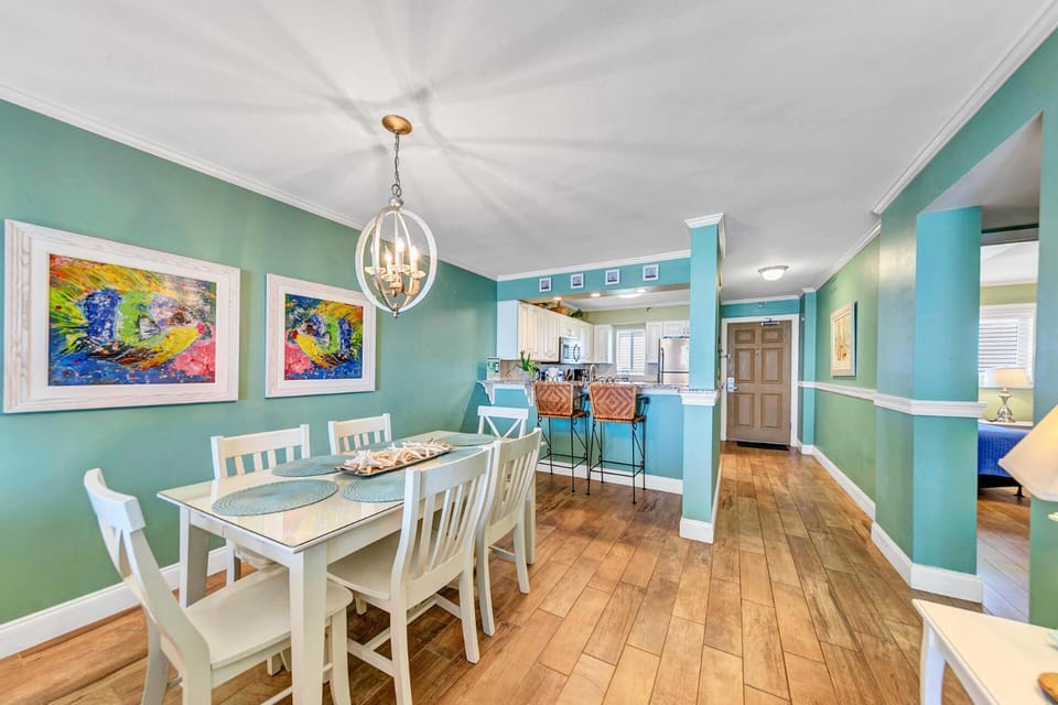 Destin on the Gulf 702 - Directly on the beach seventh floor with the best views House in Destin