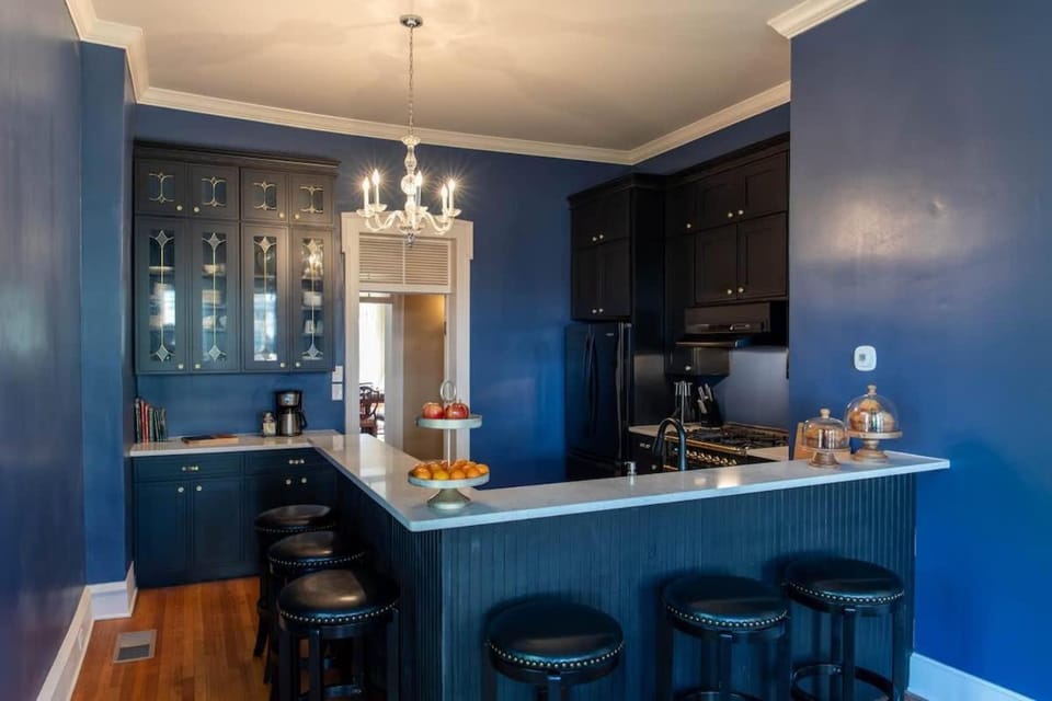 Kitchen or kitchenette, kitchen