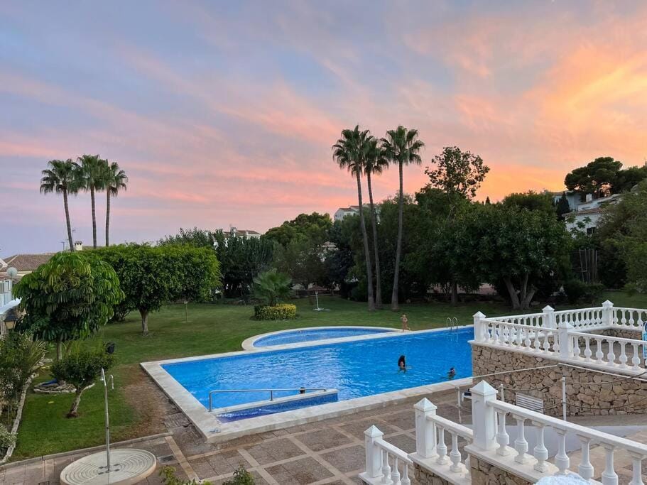 Garden, Swimming pool
