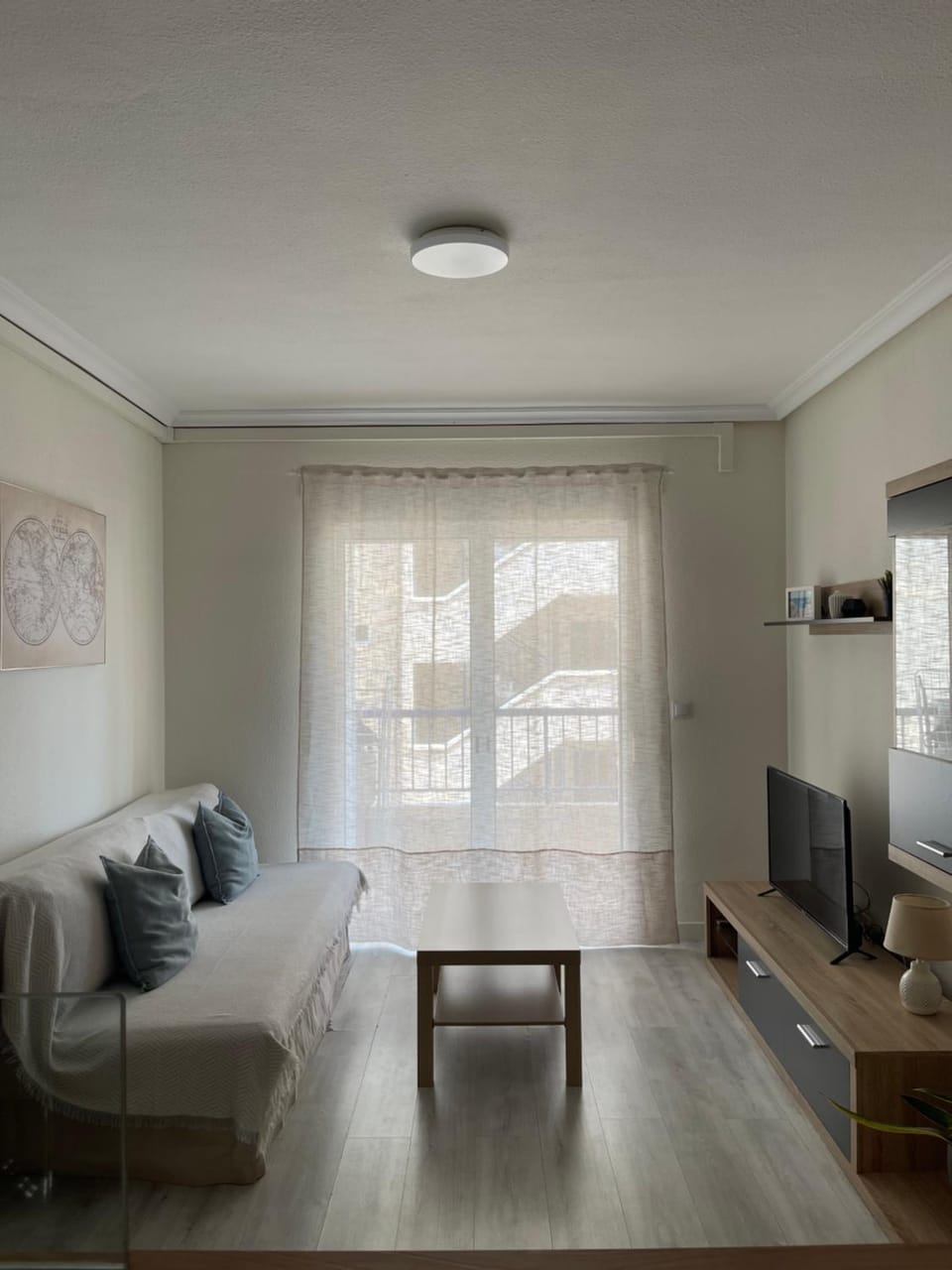 Communal lounge/ TV room
