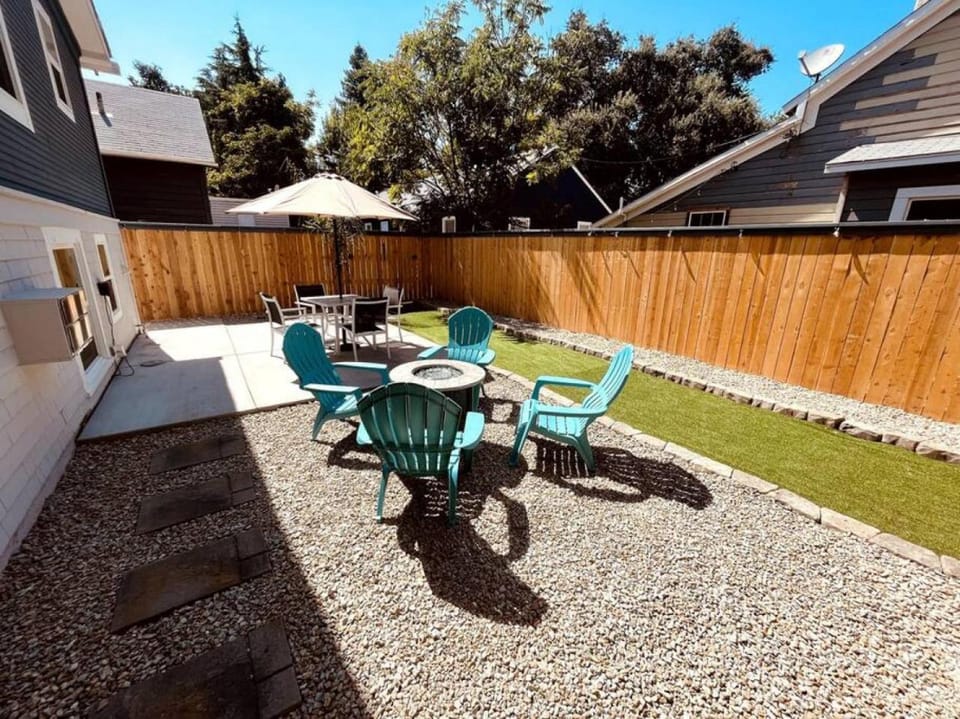 Patio, Seating area, Garden view