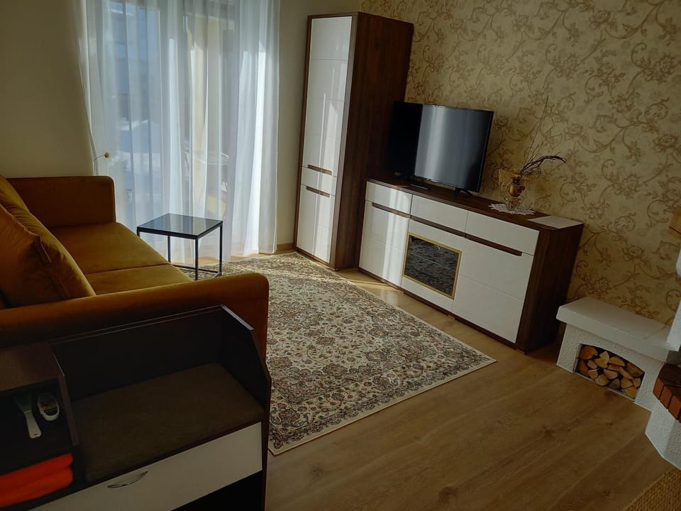 TV and multimedia, Living room, flat iron