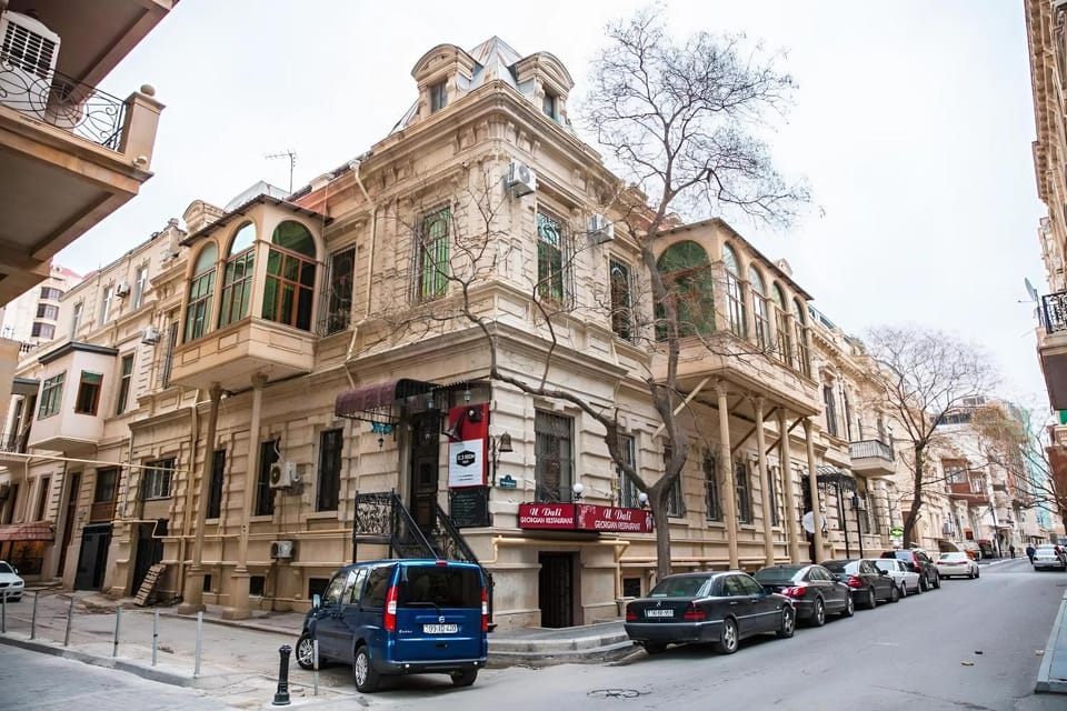 Property building, Day, Neighbourhood, City view, Street view, Location, Parking