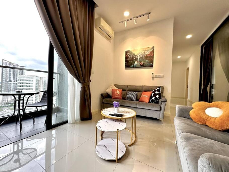 Near Legoland - Spacious Home (4BR3B) #Cowidéa Apartment in Johor