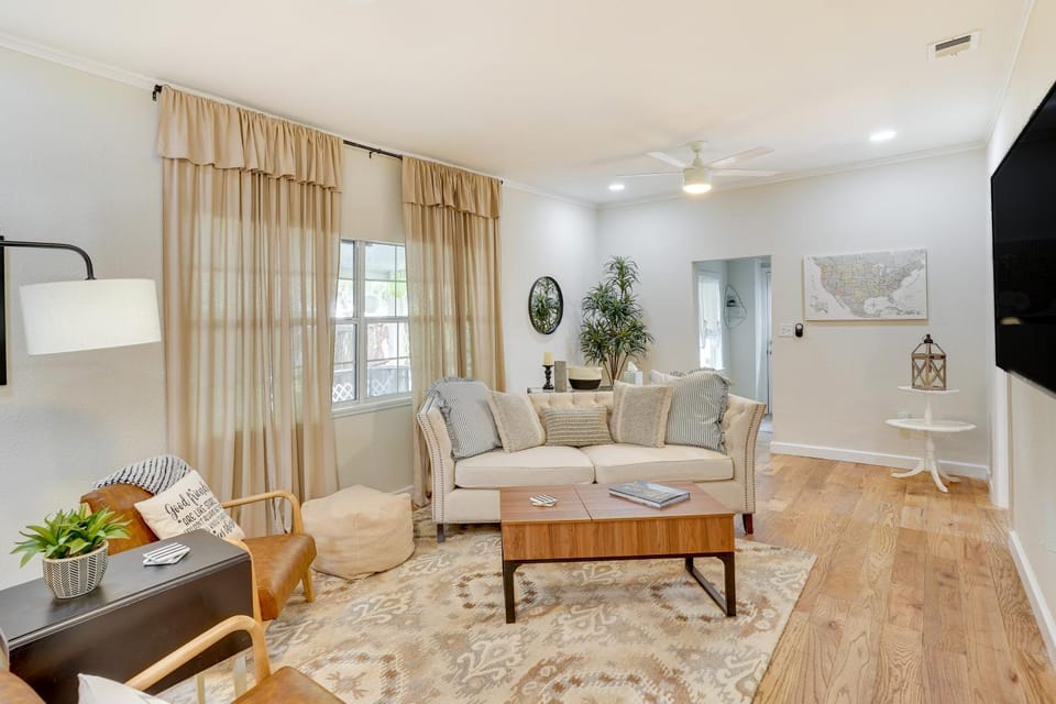 Lake Wales Vacation Rental w/ Screened-In Porch! House in Lake Wales