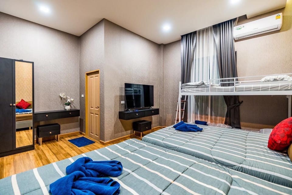 Bed, Photo of the whole room, Bedroom, towels, wardrobe