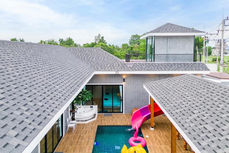 Property building, Pool view, Swimming pool