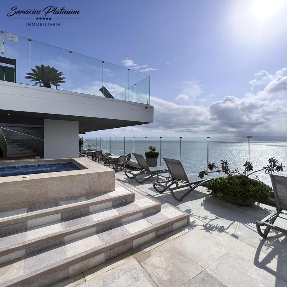 Nearby landmark, Day, Natural landscape, Sauna, Balcony/Terrace, Sea view, sunbed