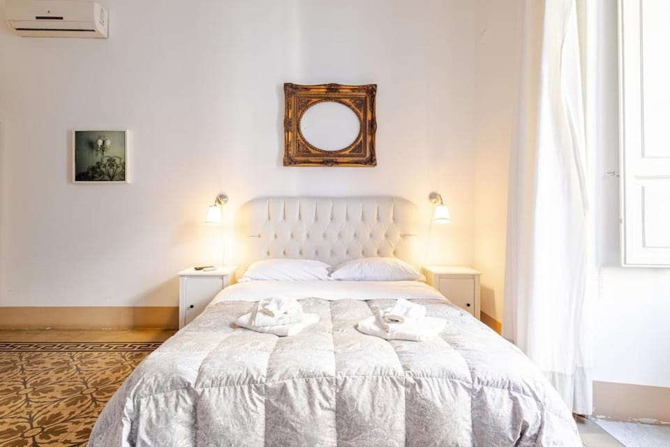 Bed, Photo of the whole room, Bedroom, towels, air conditioner