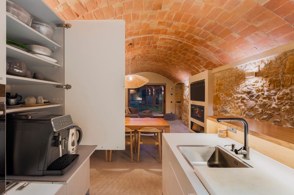 Cal Trumfo - Villa rural 10PAX, 4 baños, Piscina, BBQ Villa in Baix Empordà