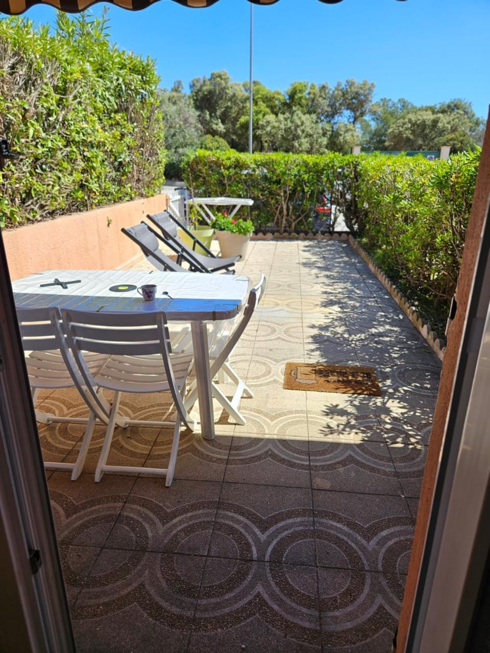 Patio, BBQ facilities, View (from property/room), Dining area, Garden view