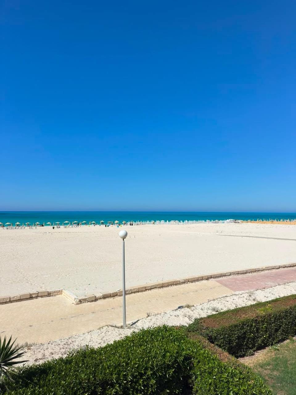اول صف على البحر مارينا الساحل الشمالي0 هـ Chalet in Egypt