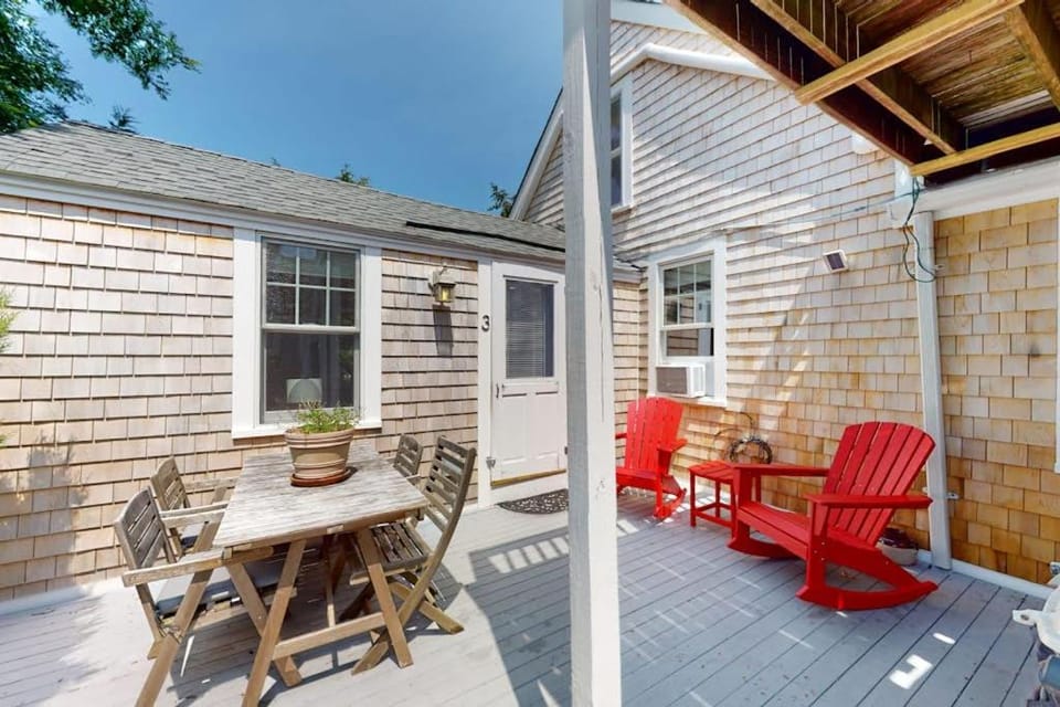 Sunset Serenade House in Provincetown