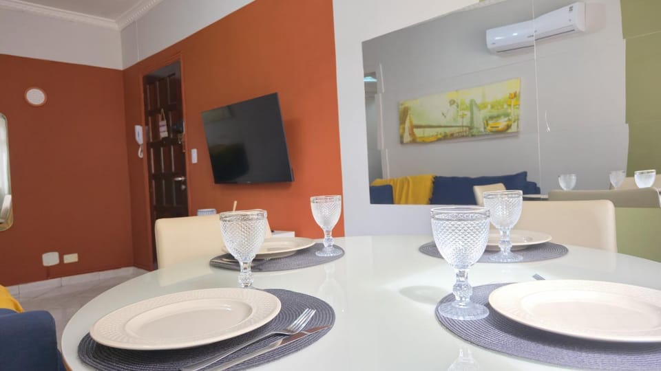 TV and multimedia, Living room, Dining area, air conditioner