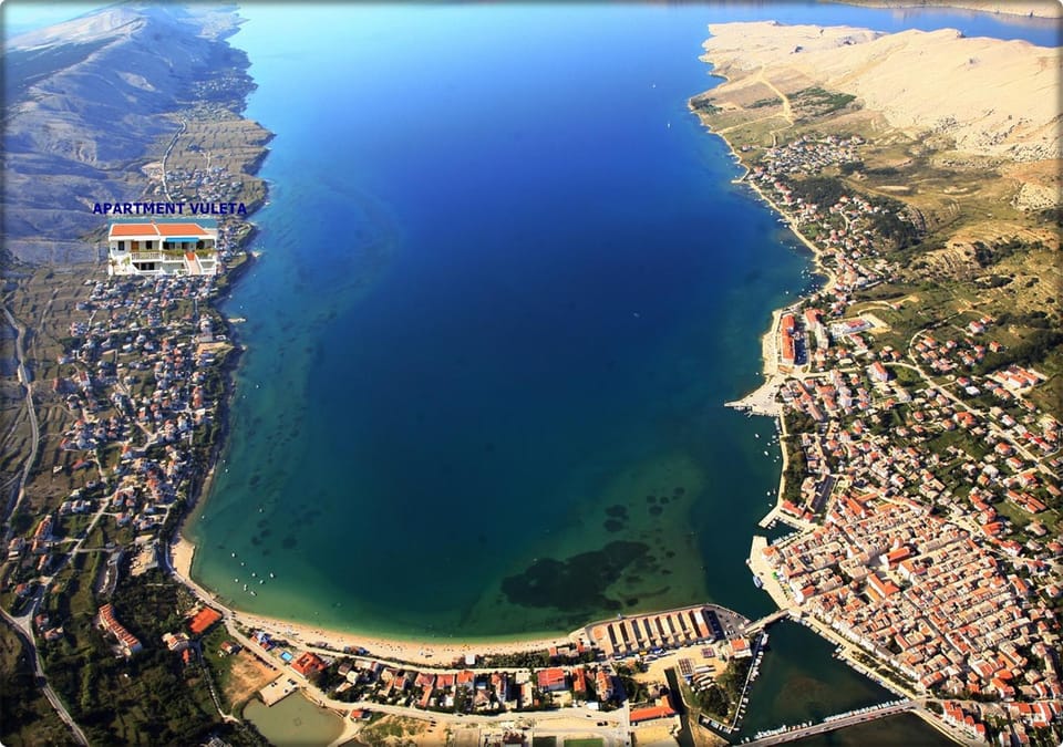 Property building, Bird's eye view, City view, Garden view, Mountain view, Sea view, Location