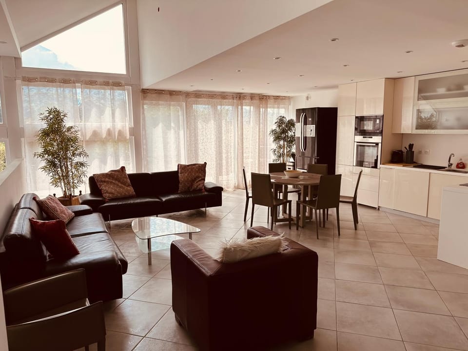 Grand appartement lumineux cosy Apartment in Haute-Savoie