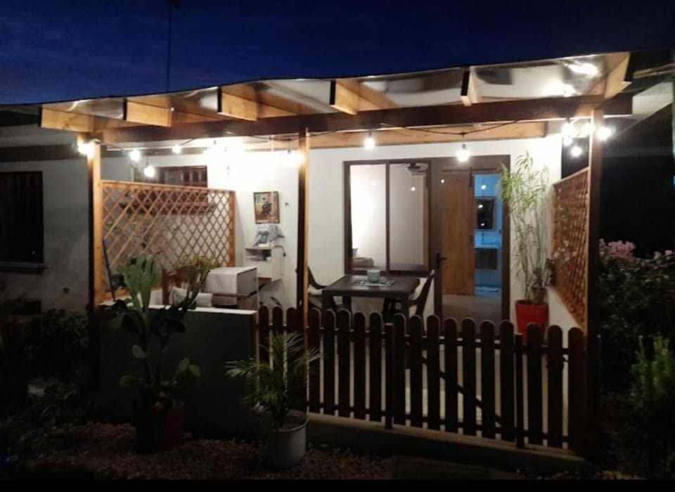 Airport Green Studio Bed and Breakfast in Heredia Province