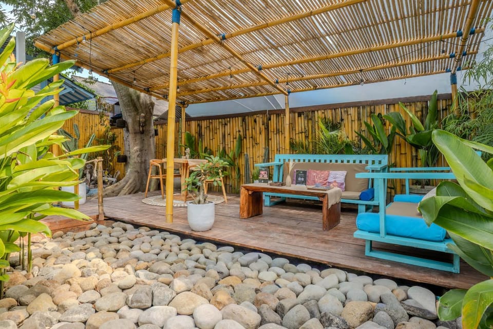 Patio, Balcony/Terrace, Seating area