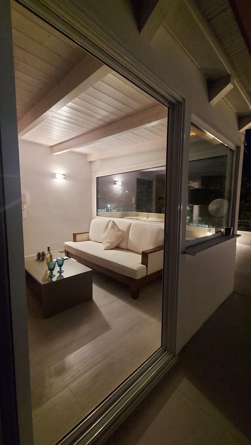 GIORGIO LUXURY LOFT WITH AMAZING VIEW Of NAFPLIO Apartment in Nafplion