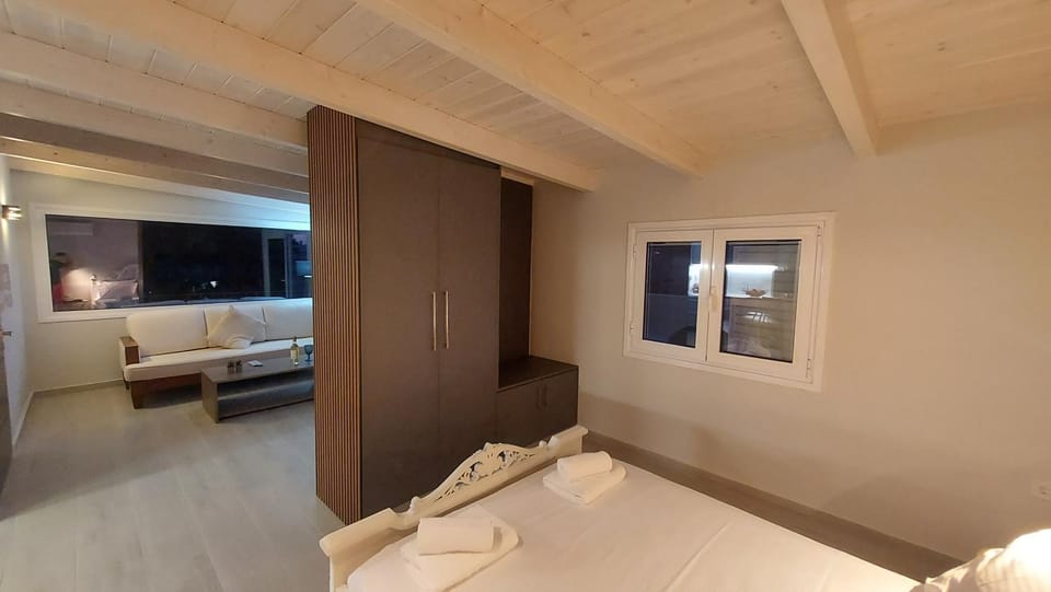 GIORGIO LUXURY LOFT WITH AMAZING VIEW Of NAFPLIO Apartment in Nafplion