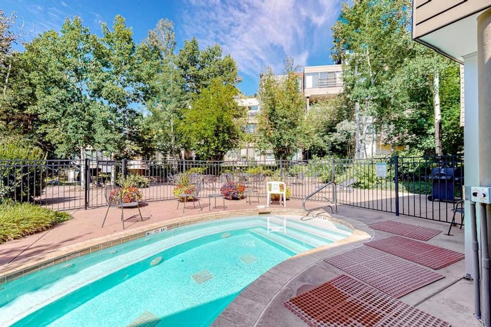 Simba Run, Unit 1102 Apartment in Vail