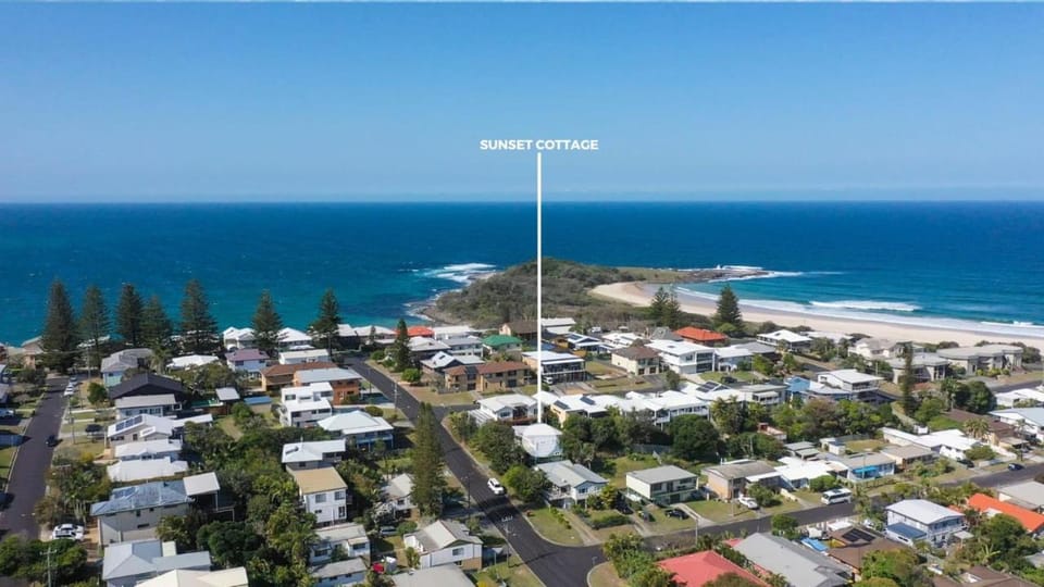 Sunset Cottage - oceanstays Apartment in Yamba